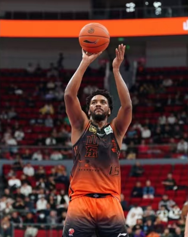 拜亚利：切尔西锋线已经威胁到对手