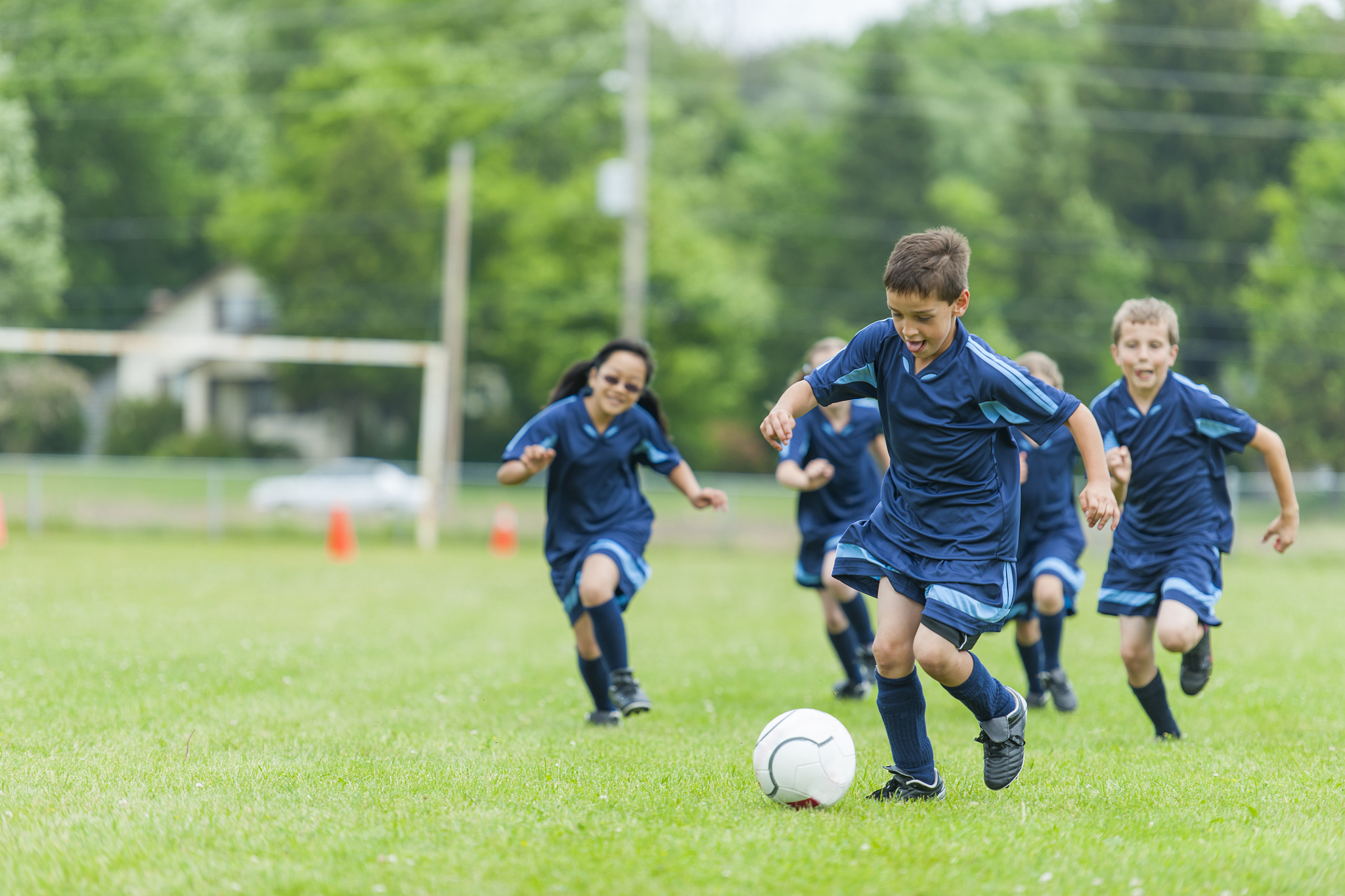 全球足球比赛激情燃烧,赛场氛围热烈的简单介绍 全球足球比赛激情燃烧,赛场氛围热烈的简单介绍