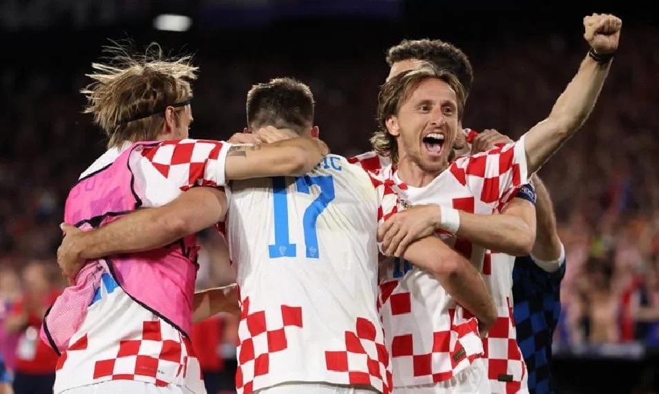 九游体育在线登录-关于克罗地亚击败斯洛伐克，卓越表现领先小组的信息