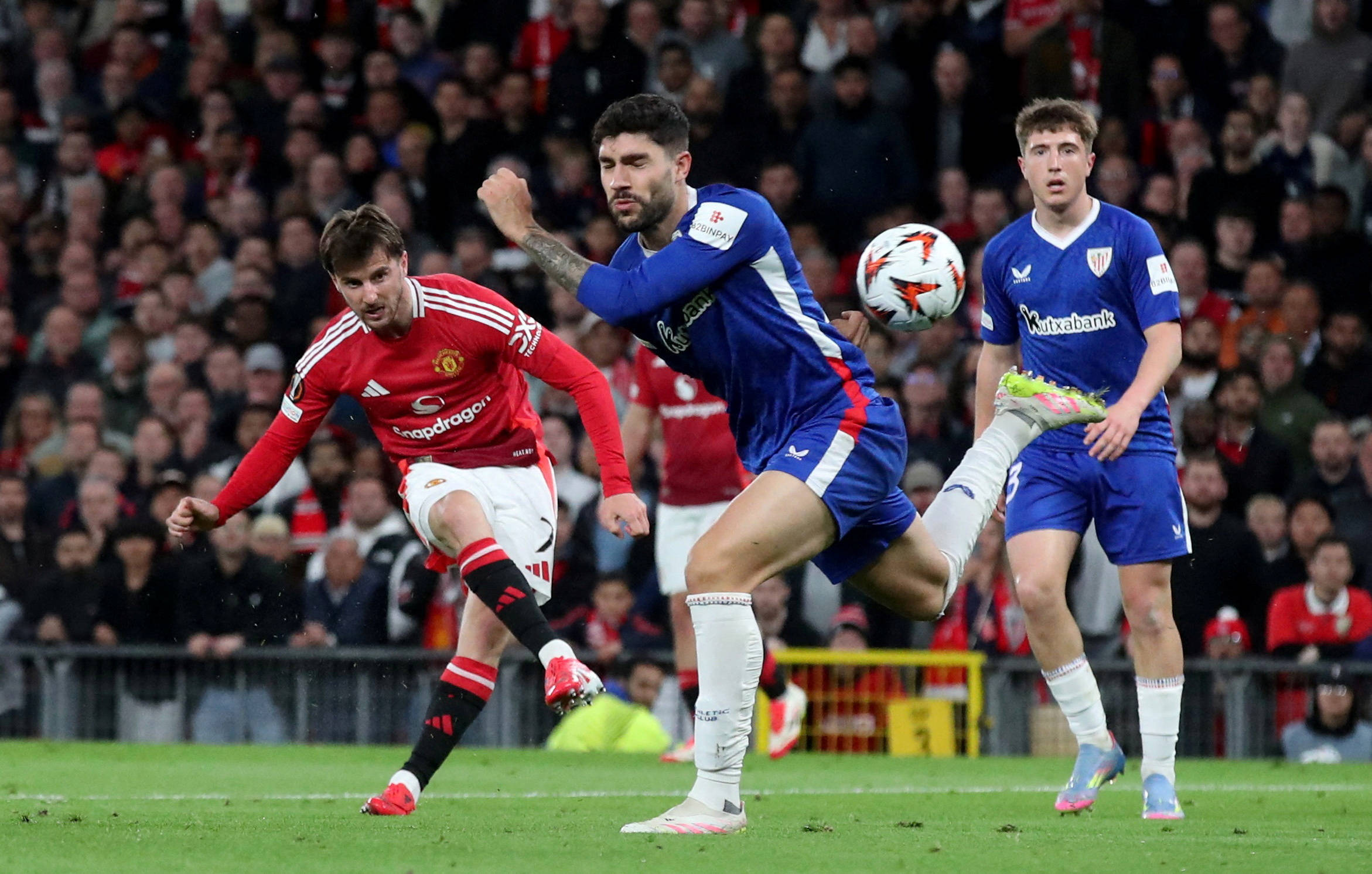 曼联大获成功，晋级淘汰赛下一轮