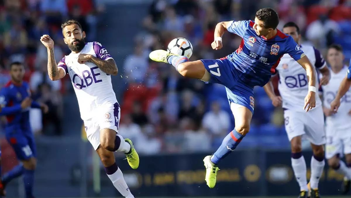 九游体育登录-包含贝尔萨曼联险胜纽卡斯尔，暂时领先榜首的词条