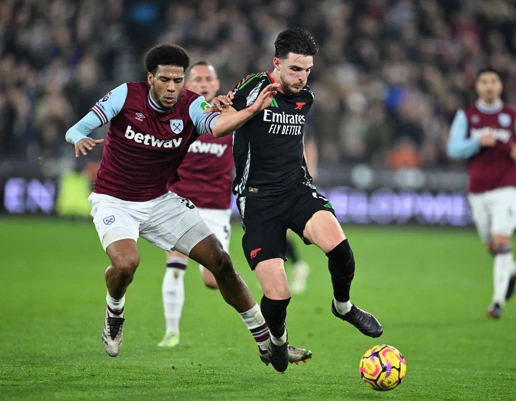 曼城紧随利物浦,助力英超争冠!的简单介绍 曼城紧随利物浦,助力英超争冠!的简单介绍