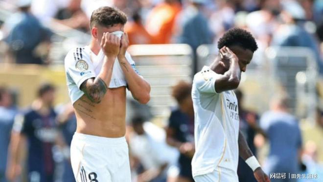 包含皇马后防问题暴露！客场遭逢沉重失利的词条