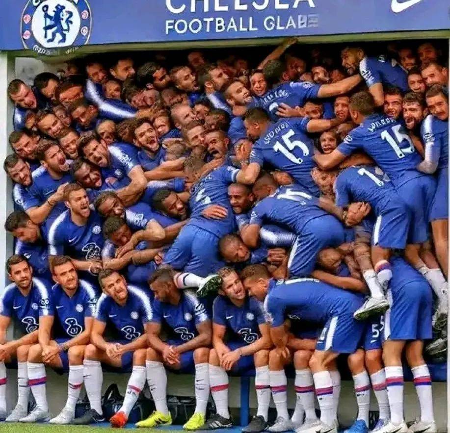 九游体育app下载-切尔西球员归队备战，期待赢得胜利