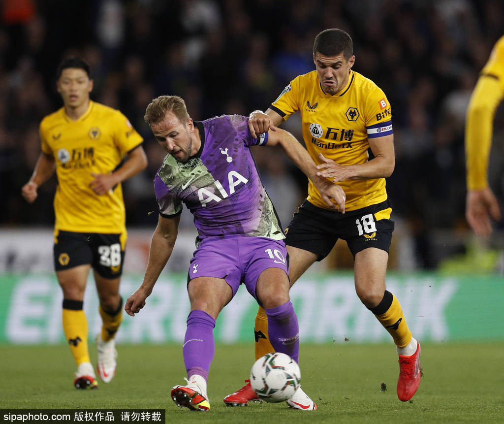 狼队客场击败对手,继续稳居中游位置的简单介绍 狼队客场击败对手,继续稳居中游位置的简单介绍