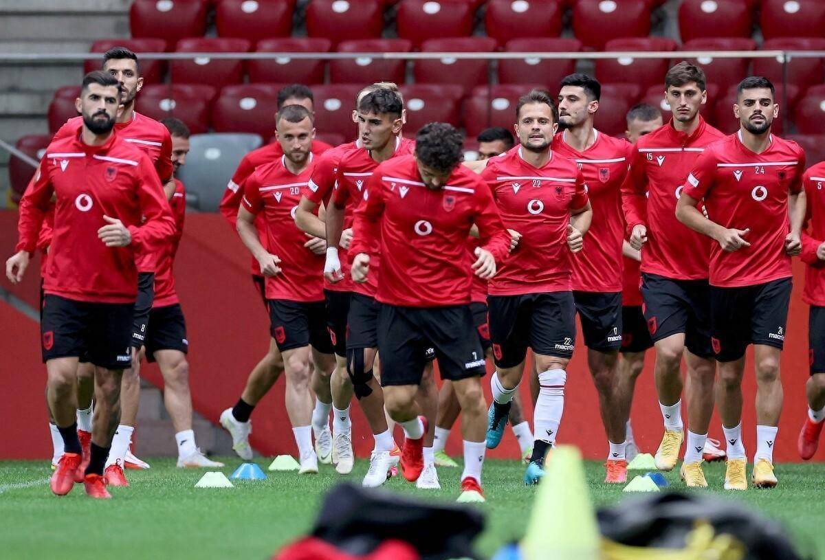 关于阿尔巴尼亚与匈牙利决战赛场,双方争夺晋级机会的信息 关于阿尔巴尼亚与匈牙利决战赛场,双方争夺晋级机会的信息