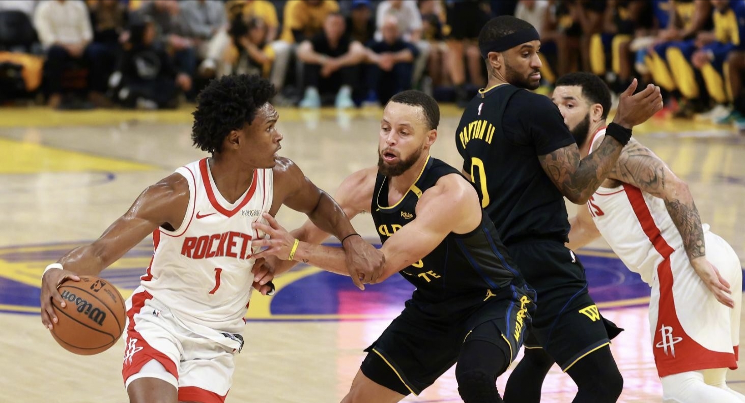 勇士大胜火箭，西部决赛领先两场