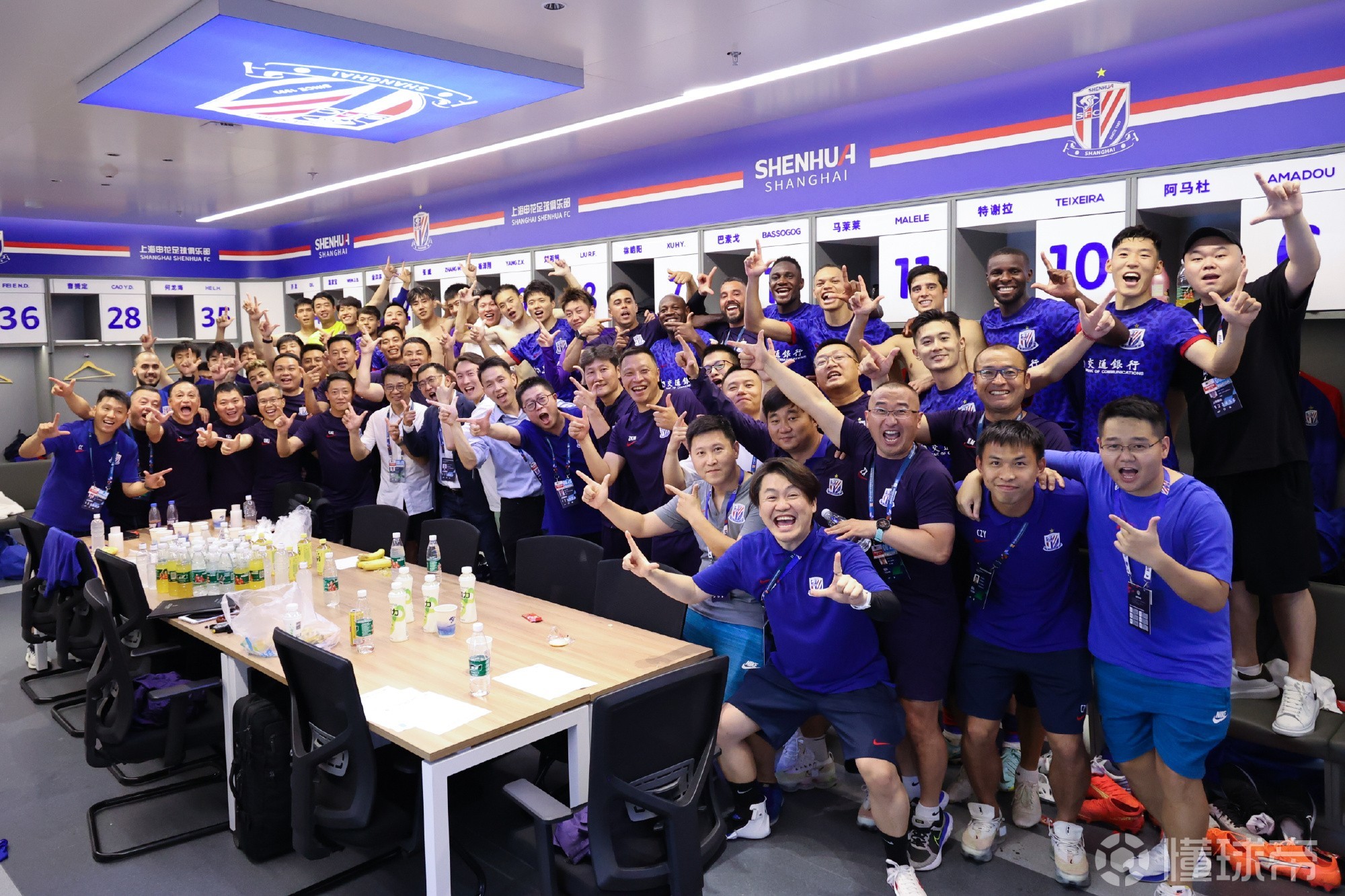 比勒费尔德主帅感谢球迷支持 比勒费尔德主帅感谢球迷支持