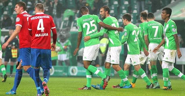 沃尔夫斯堡客场获胜，提升至德国足球联赛第五位的简单介绍