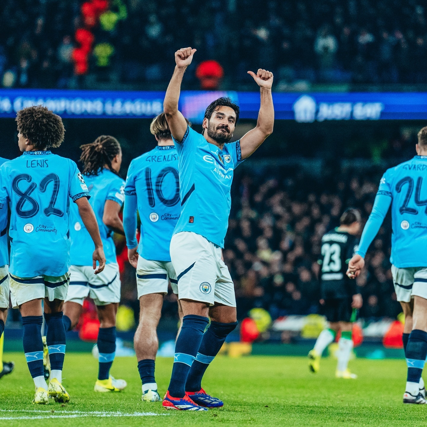 九游体育入口-曼城客场平局，顺利晋级半决赛