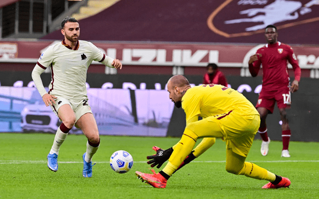 九游体育-罗马欧冠后防漏洞频现，需提高战术调整的简单介绍