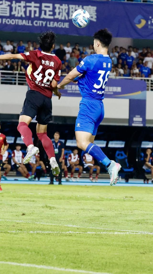 -包含足球联赛争锋剑，激情四射的词条